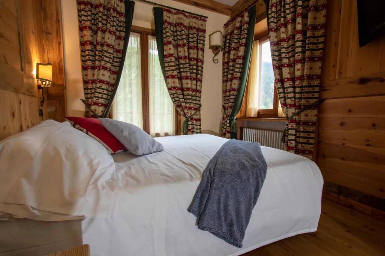 Laghetto Alpine Hotel & Restaurant Брюссон Экстерьер фото